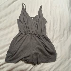 PINK size Medium Grey Romper